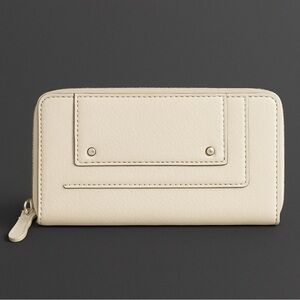 Vintage Leather Banana Republic Cream Women's Wallet
